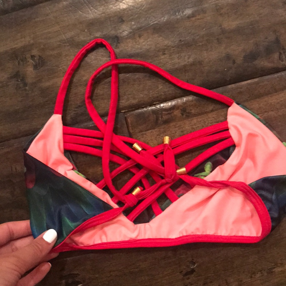 Bathing suit - Picture 3 of 4